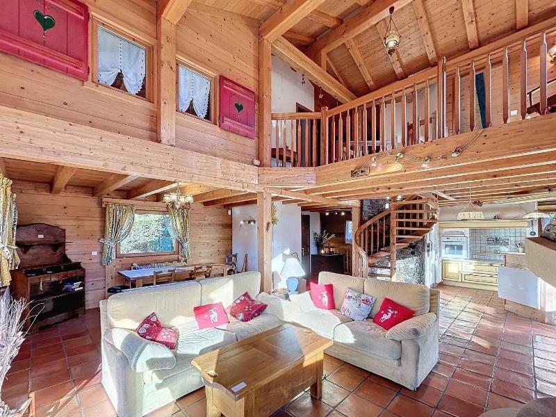 Lovely Ski Chaalet with great views - image 4