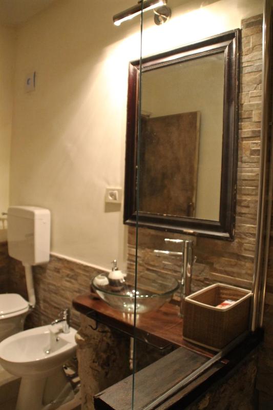 Deluxe Double Room with Castle View image 2