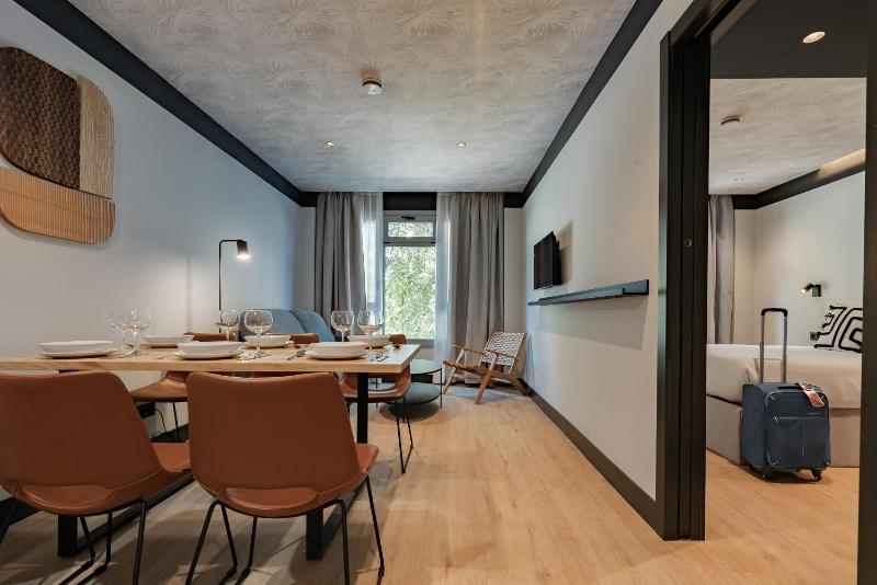 Smartr Madrid Chamberi - image 15