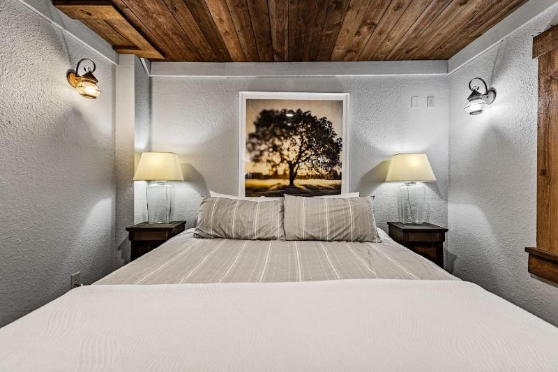 Four Seasons Mountain Escape - image 22