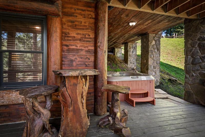 Four Seasons Mountain Escape - image 7