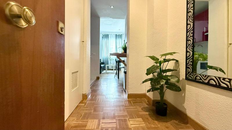Gran Via MidStay - image 10