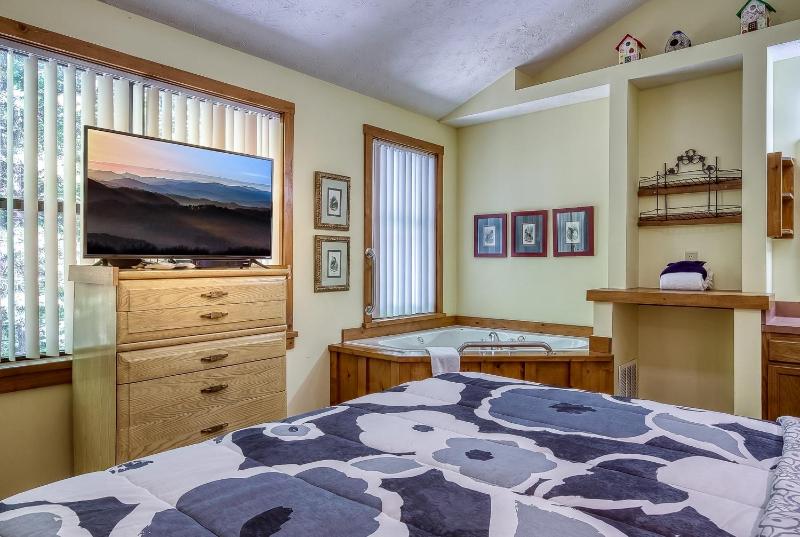 Bird Hallar - New Listing - image 43