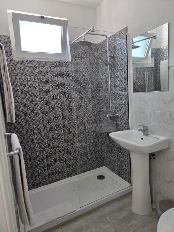 Lira Guest House B&B - image 47