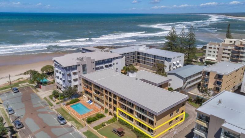 Unit 5 'dulkara' Kings Beach - image 9