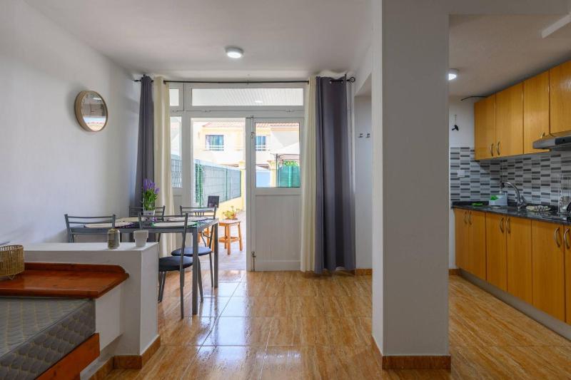 Bungalow with Terrace BBQ Private Parking Pool - image 12