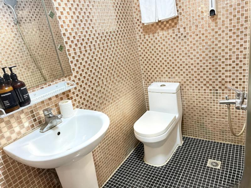 Shanghai Yujia Hotel - image 3