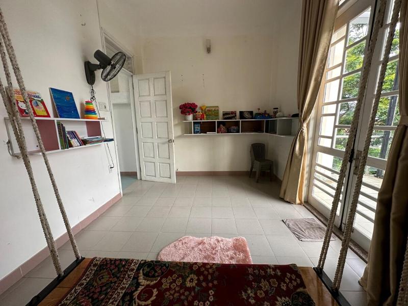 Nhà phố nguyên căn 3 phòng ngủ 3wc siêu trung tâm Huế - image 15