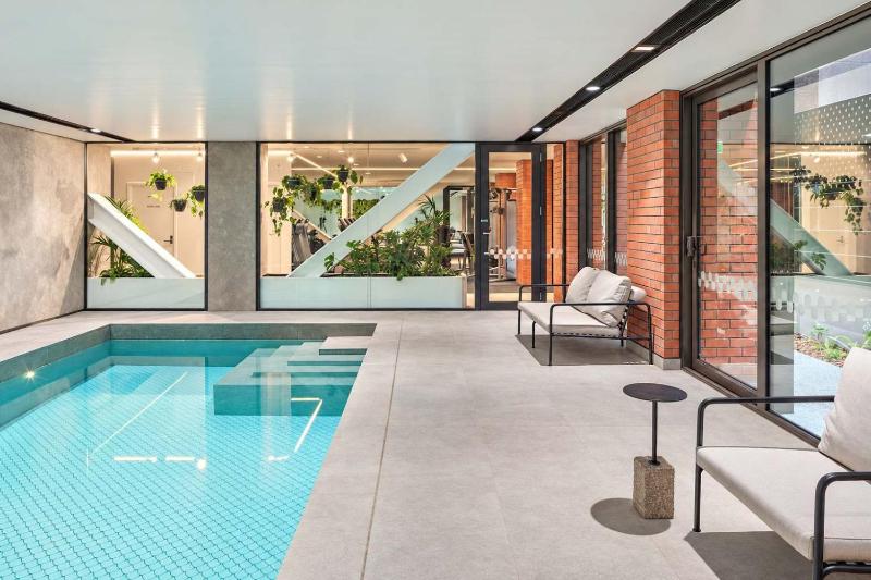 Central Te Aro 2BR with Balcony & City Views - image 25