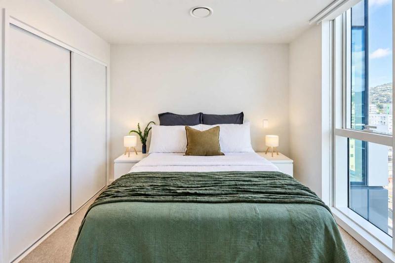 Wellington CBD 3BR with Pool Gym & Views - image 12