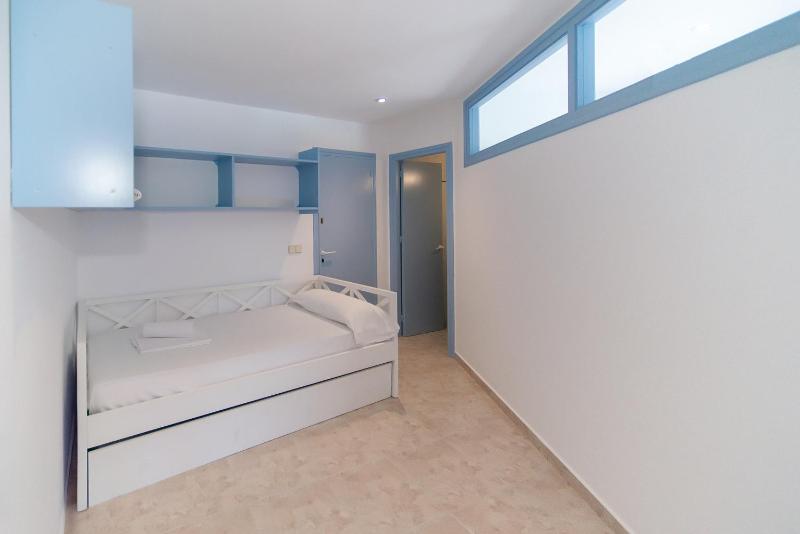 WELCS APARTAMENTO 445 EMP primera linea de mar - image 15
