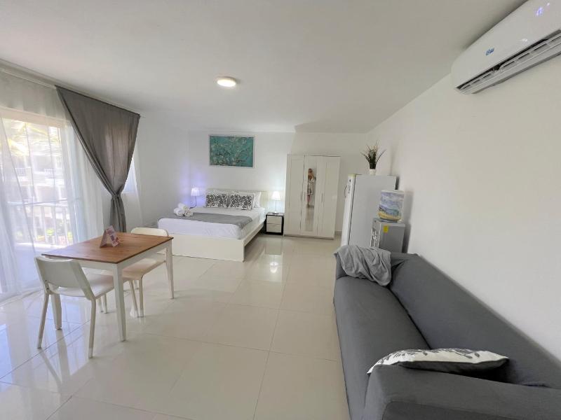 SOL CARIBE DREAMS at LOS CORALES BEACH - image 4
