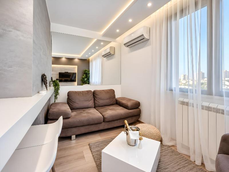 Luxury Boutique City Center Apartments - image 2