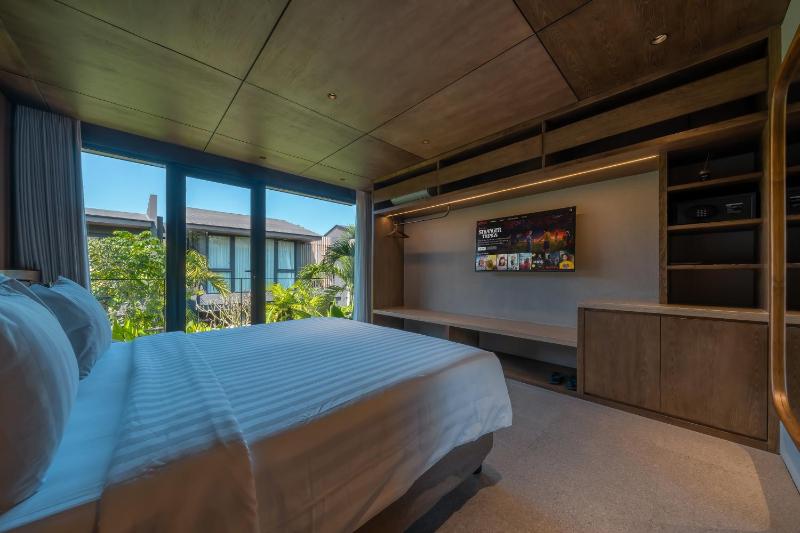 Raw Tropical Villas - Walk to Beach - image 37