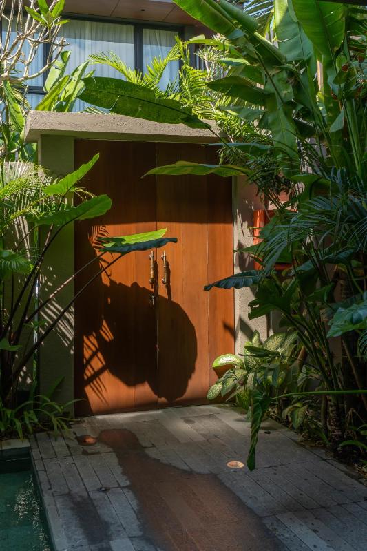 Raw Tropical Villas - Walk to Beach - image 38