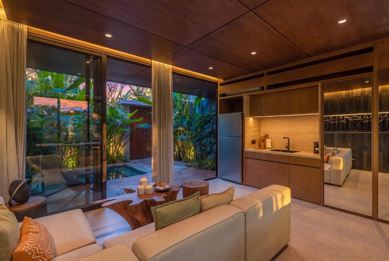 Raw Tropical Villas - Walk to Beach - image 8