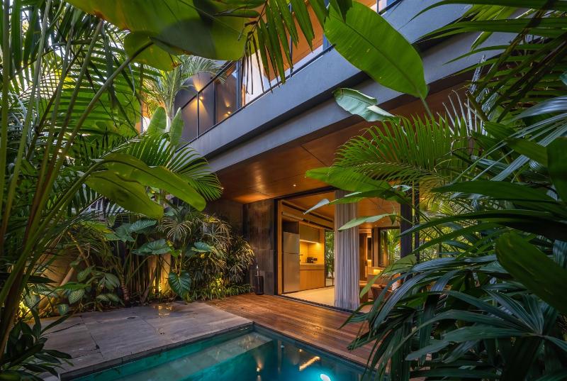 Raw Tropical Villas - Walk to Beach - image 22