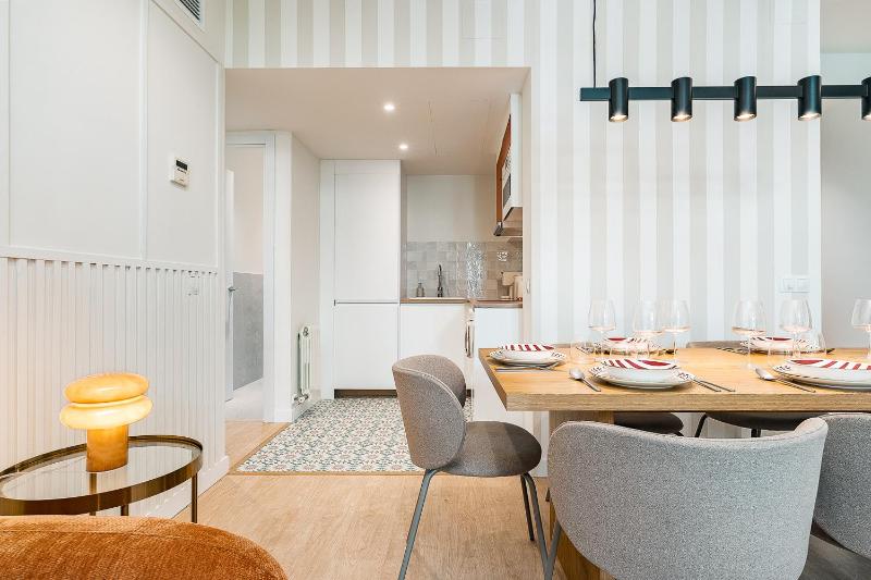 Elegante apartamento en el corazon de Barcelona - image 12