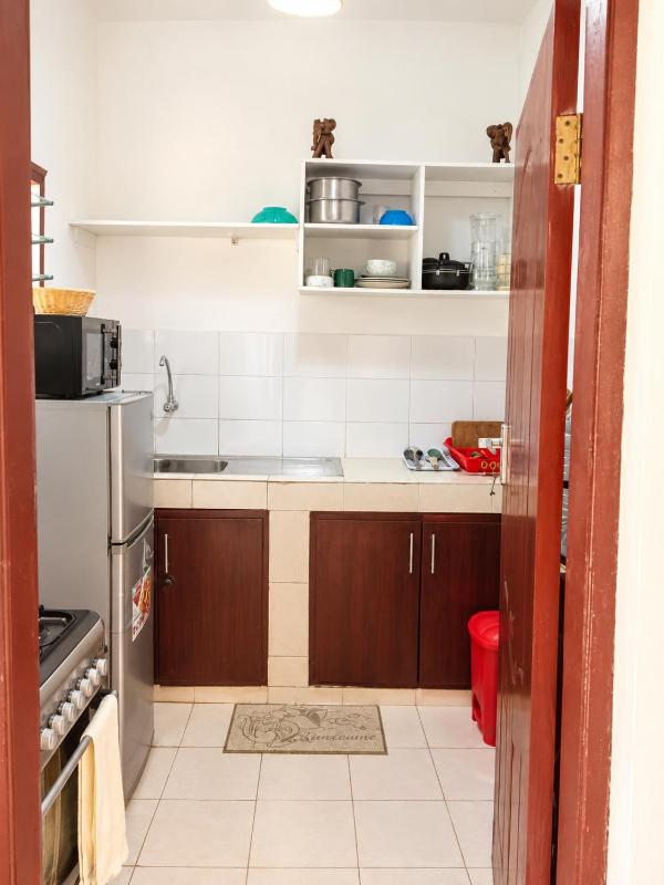 Peaceful One Bedroom House 2-minute walk to Diani Beach - image 3