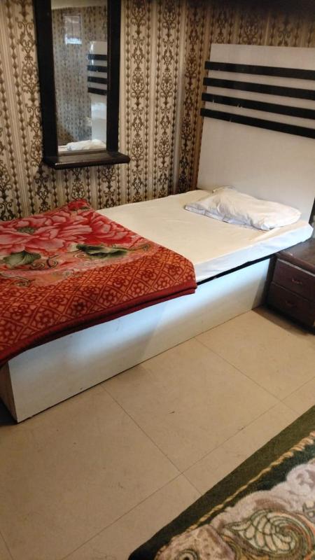 Hotel Shiva palace near railway station and bus stand - image 13