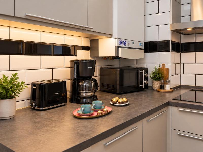 2 Bedroom Apartment in Vibrant Area near U3 & Westbahnhof - image 11