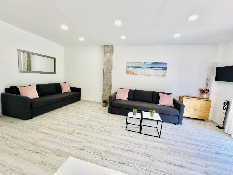 WELCS APARTAMENTO 455 PDA con piscina y vistas - image 15