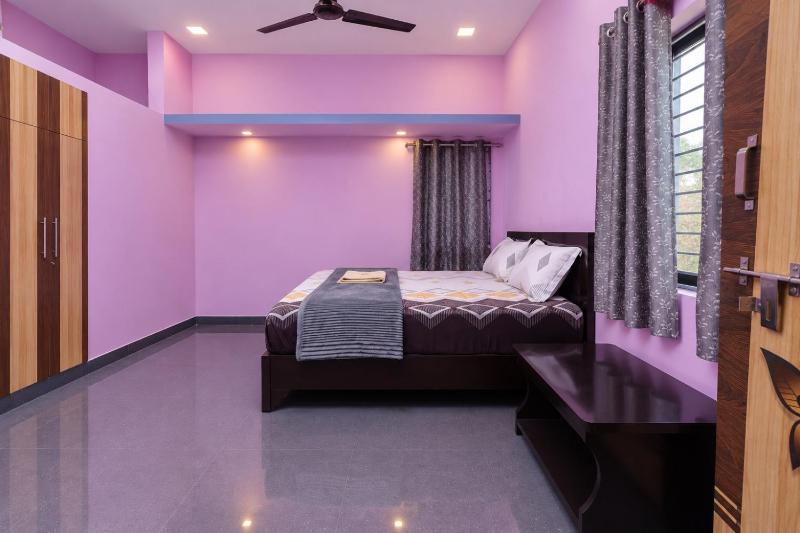 Spacious 2BHK Luxury Residence with Kitchen & Parking in Tirupati - image 3