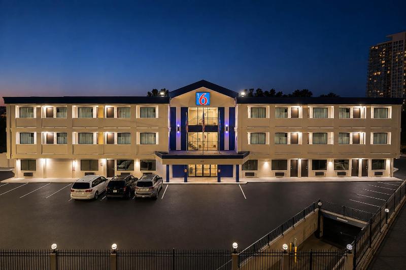 Motel 6-Atlanta GA - Downtown - image 26