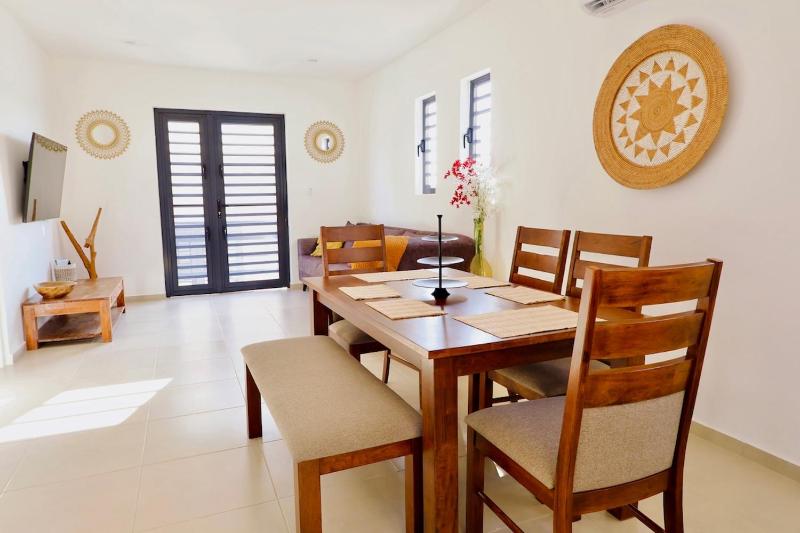 Vivaldi Breeze Villa with Pool & View - image 4
