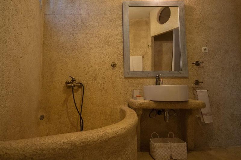 Stunning Bol Villa 4 Bedrooms Villa Zlatni Rat Stunning Location - image 32