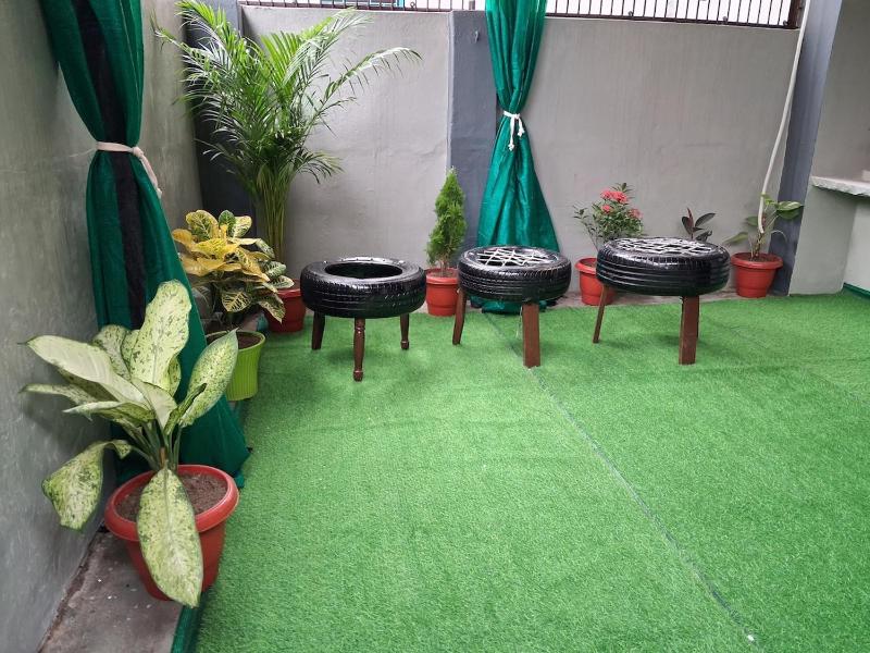Kashi Cove Cozy 2BHK Near Kashi Vishwanath & BHU - image 4