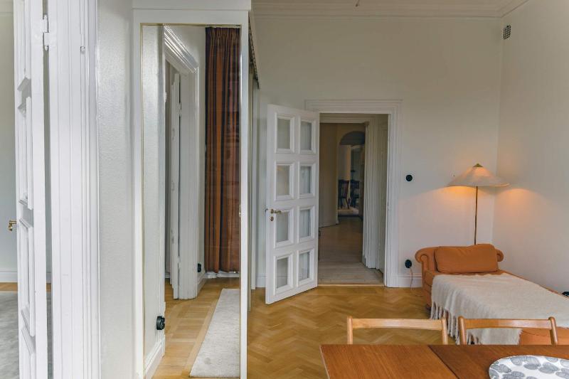Scandinavian Apartment in Central Stockholm - image 14