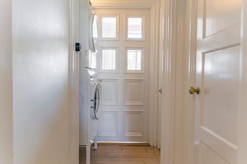 Scandinavian Apartment in Central Stockholm - image 3