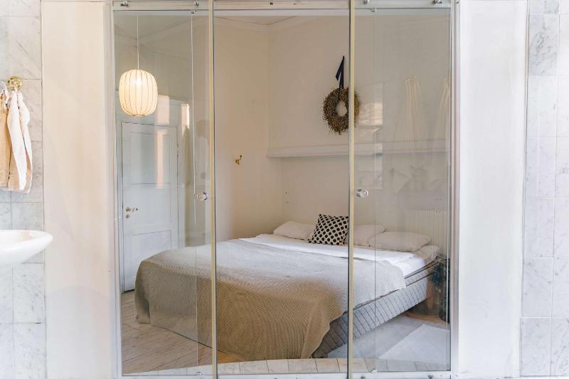 Scandinavian Apartment in Central Stockholm - image 13