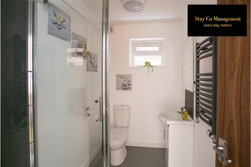 Serviced apartments Opposite Leicester Railway Station - By StayCo - image 33