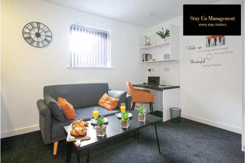 Serviced apartments Opposite Leicester Railway Station - By StayCo - image 38