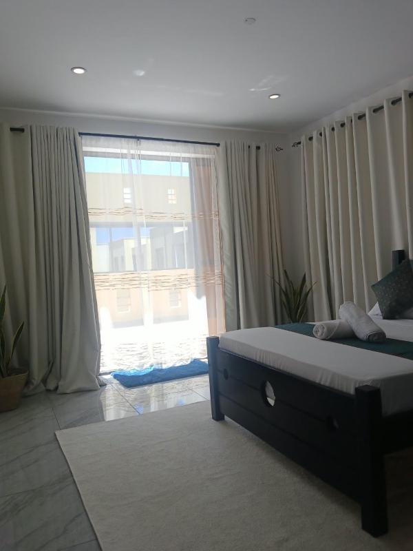 Coral Sands -1 bedroom penthouse - image 2