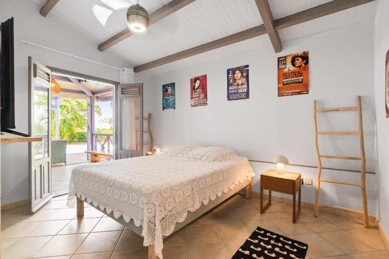 Villa Atoumo lounge - image 8