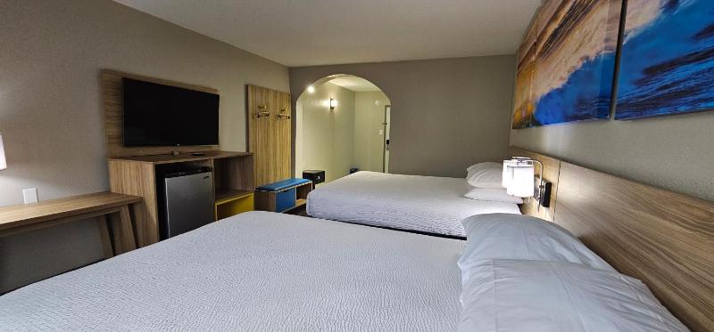 Days Inn & Suites by Wyndham Tampa/Fairground/Casino Area - image 24
