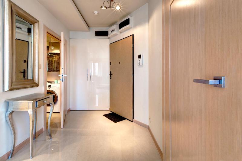 Superior Apartment image 1