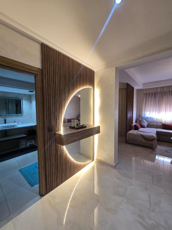 Luxury Modern Apartment With 5 Pools - image 14