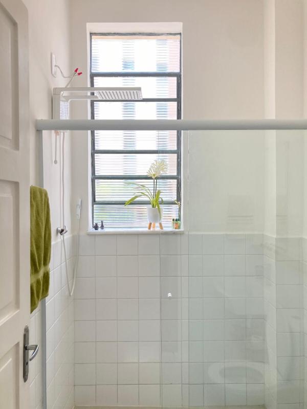 Bright Spacious Historic and Newly Renovated - image 11