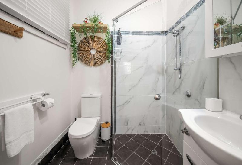 Delightful Dicky Beach Holiday House - image 16