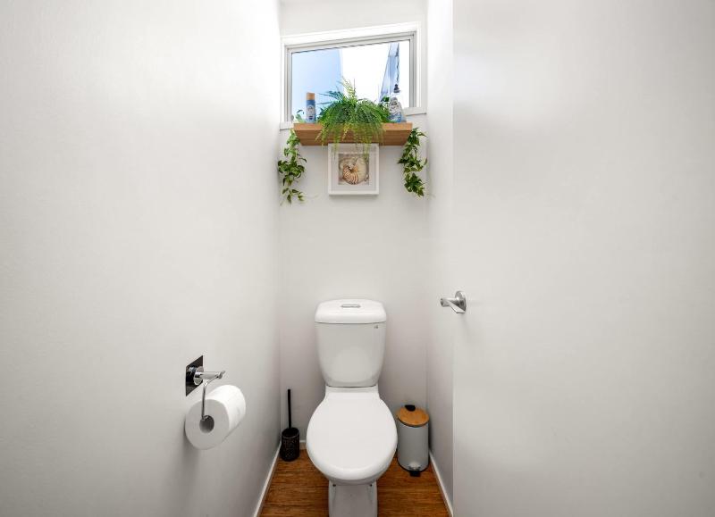 Delightful Dicky Beach Holiday House - image 15