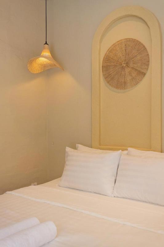 Bali 47 Villa Trệt Không Lầu 8 Phòng Ngủ Gần Cột Cờ - image 17