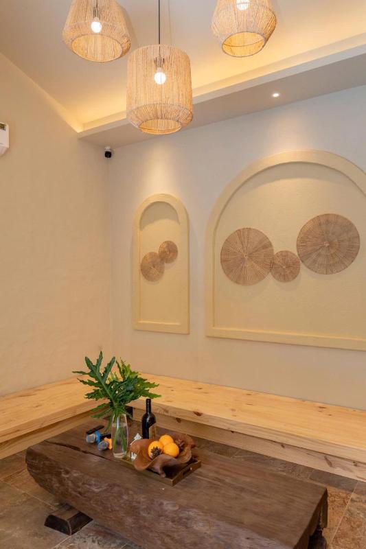 Bali 47 Villa Trệt Không Lầu 8 Phòng Ngủ Gần Cột Cờ - image 18
