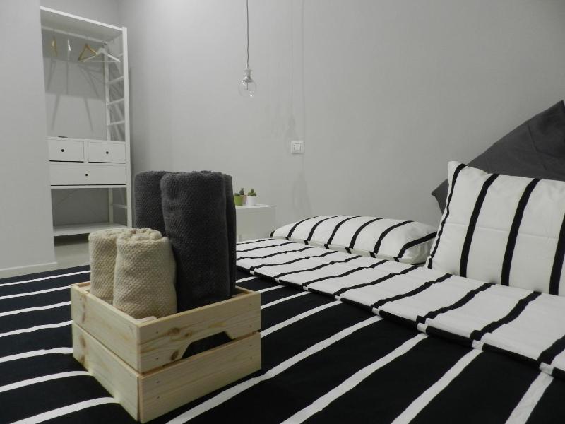 Budget Room with Private External Bathroom image 2