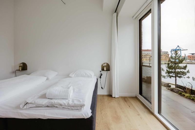 Nordhavn luxe with water view - image 13