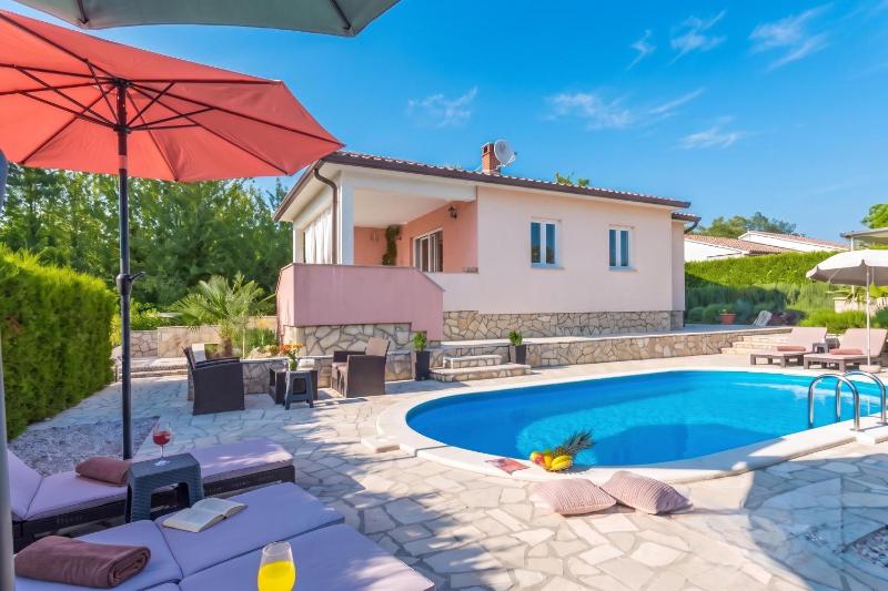 Istrian Villa Stella for 8: Pool & Sauna - image 1