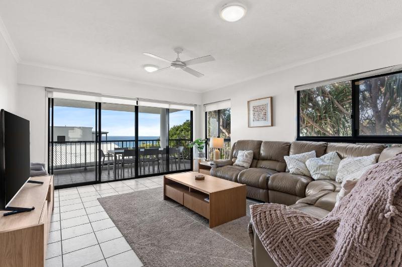4 Domani Large Townhouse with Ocean Views - image 13